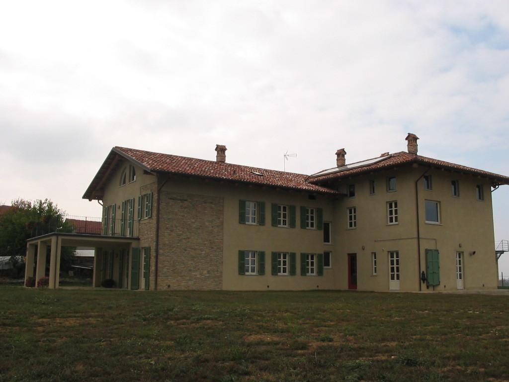 Locanda San Lorenzo Roddino Exterior photo